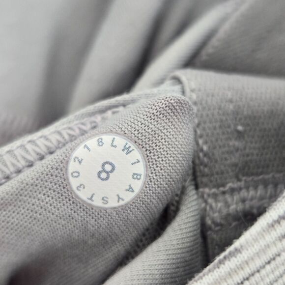 Lululemon Sweat Reps 2 In 1 Tank Size 8 Wee Are From Space Nimbus Battleship - Picture 4 of 4